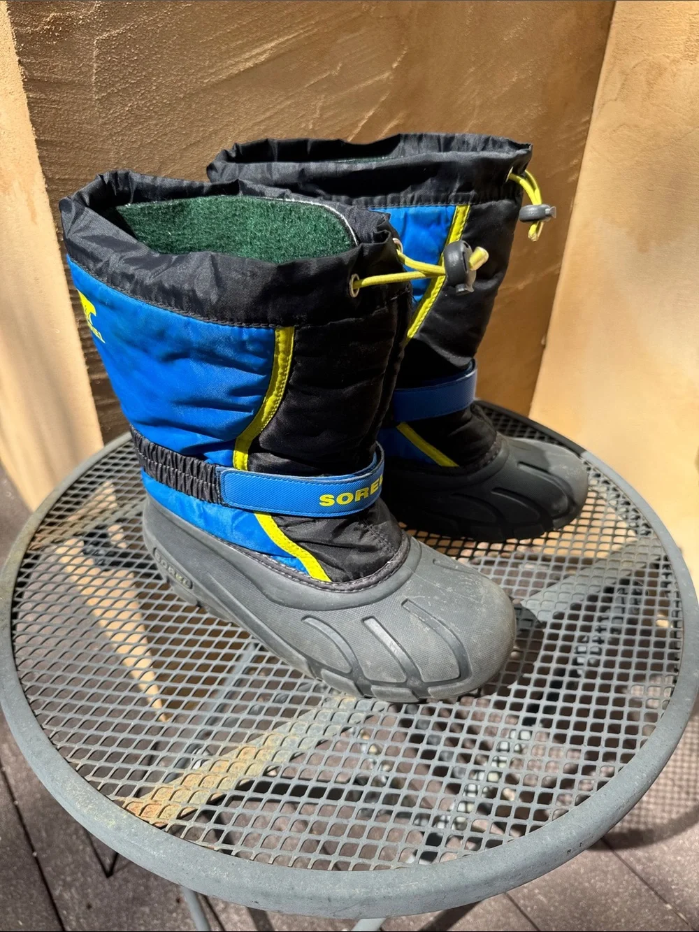 Sorel Kids Black, Blue & Yellow Insulated Snow Boots - Kids Size 4